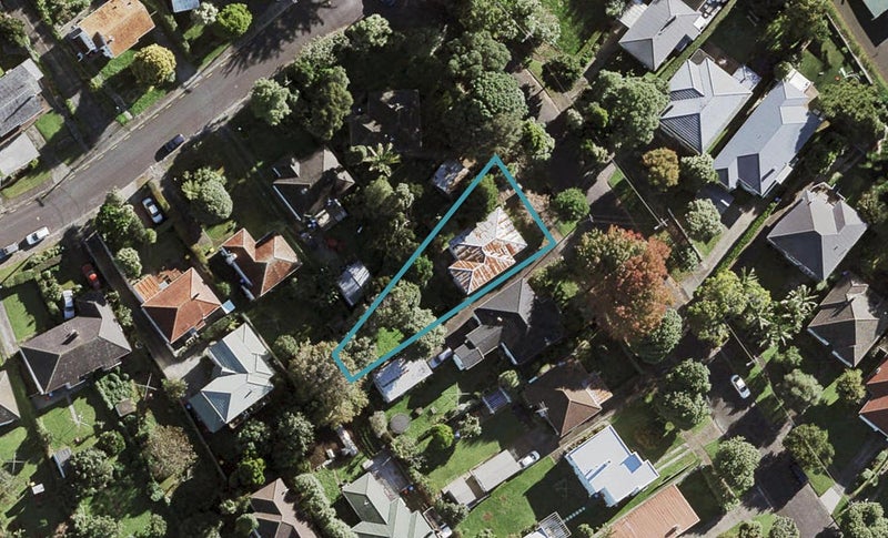 12 Mountfield Terrace, Mount Albert, Auckland - Carousel 1