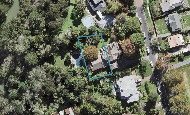 71 Churchouse Road, Greenhithe, Auckland - Carousel 1
