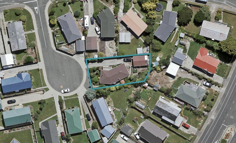 241 John Court, Heidelberg, Invercargill - Carousel 1