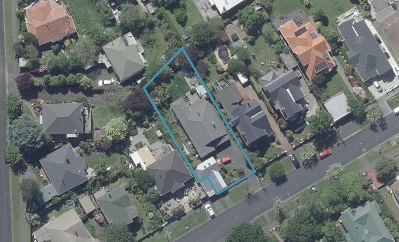 28 Sandringham Street, Saint Clair, Dunedin - Carousel 1