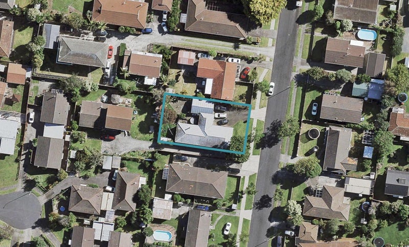 11 Huber Street, Weymouth, Auckland - Carousel 1