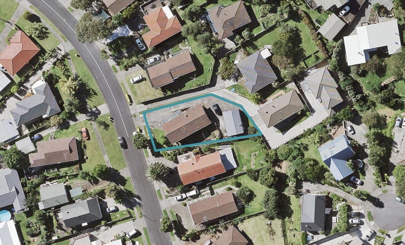 37 Lewisham Street, Highland Park, Auckland - Carousel 1