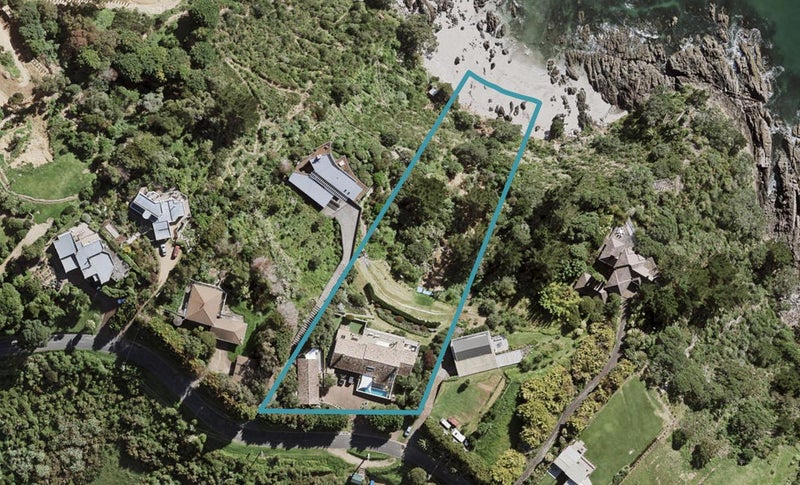 326 Sea View Road, Ostend, Waiheke Island - Carousel 1
