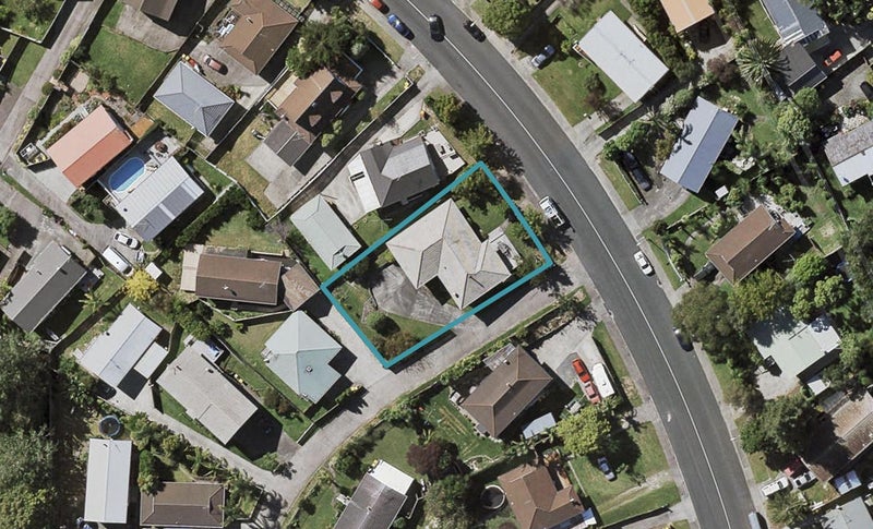 103 Athena Drive, Totara Vale, Auckland - Carousel 1