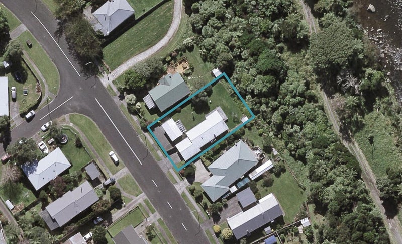 74 Riversdale Drive, Merrilands, New Plymouth - Carousel 1