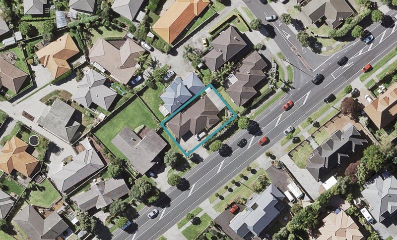 766 Chapel Road, Shamrock Park, Auckland - Carousel 1