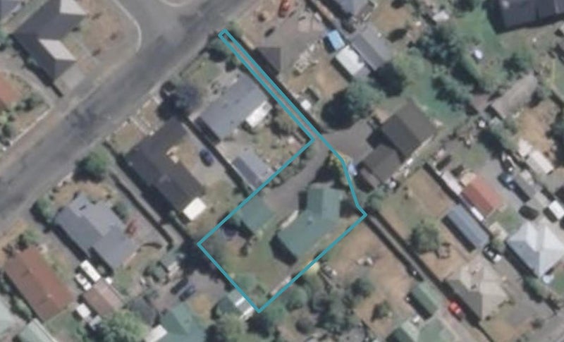 16 Russell Avenue, Allenton, Ashburton - Carousel 1