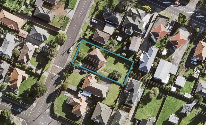 4 Glass Road, Mount Roskill, Auckland - Carousel 1