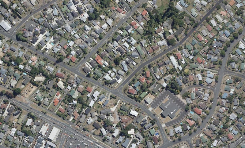 5 Lewis Street, Glenview, Hamilton - Carousel 1