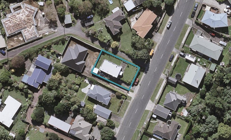186 Seaview Road, Westown, New Plymouth - Carousel 1