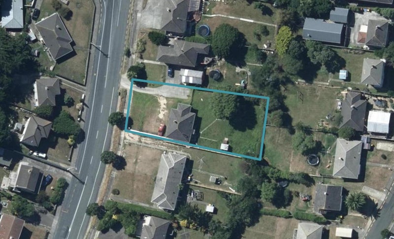 84 Dimock Street, Titahi Bay, Porirua - Carousel 1
