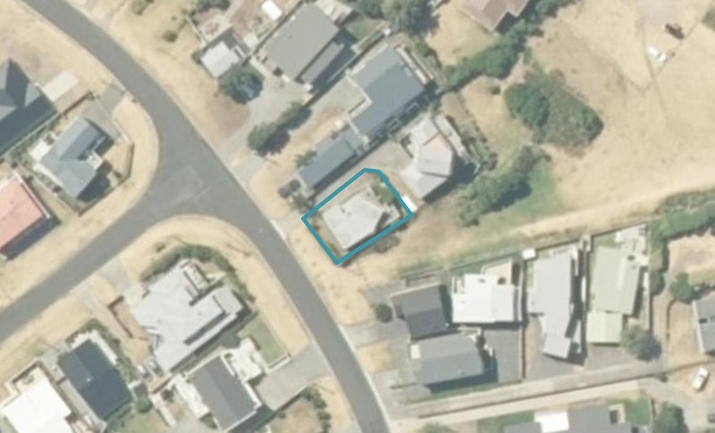 212A Beverley Terrace, Whangamatā - Carousel 1