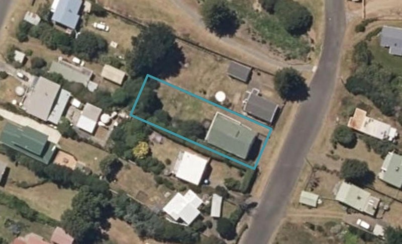 129 Kahukura Avenue, Waitarere Beach, Levin - Carousel 1