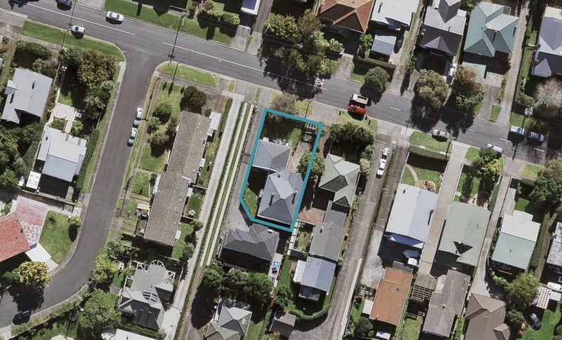 11C Clarke Road, Onehunga, Auckland - Carousel 1