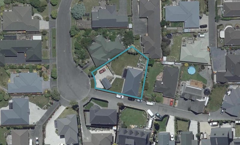 31 Beauford Place, Parklands, Christchurch - Carousel 1