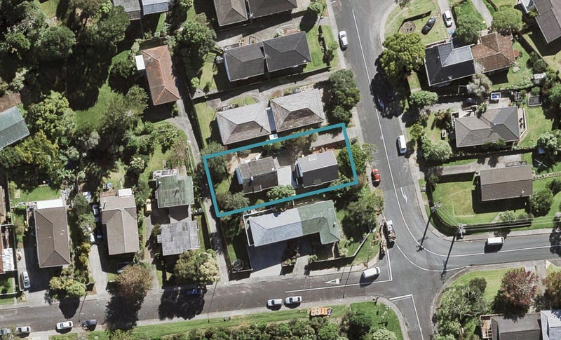 1/20 Bayview Road, Bayview, Auckland - Carousel 1
