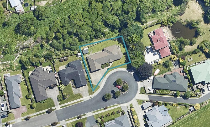 16 Heaphy Place, Pukehangi, Rotorua - Carousel 1