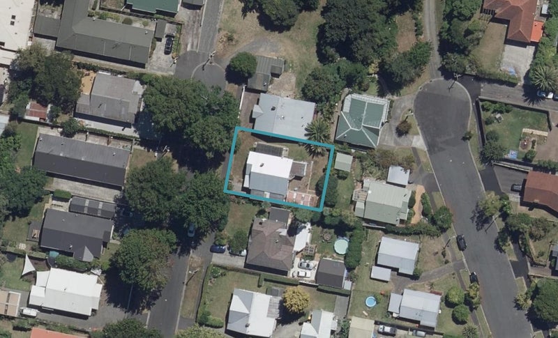 18 Parr Street, Frankton, Hamilton - Carousel 1
