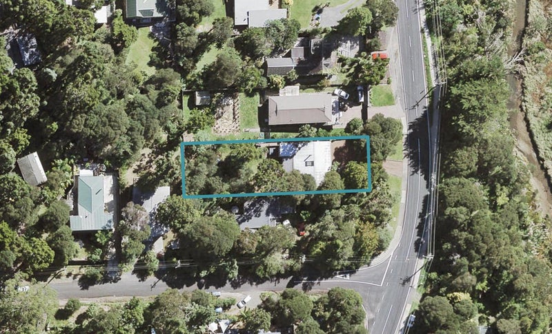 217 Laingholm Drive, Laingholm, Auckland - Carousel 1