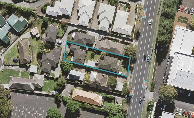 135 Pah Road, Royal Oak, Auckland - Carousel 1
