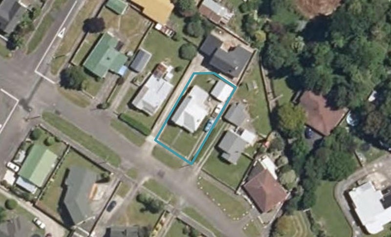 28 Tui Street, Pahiatua - Carousel 1