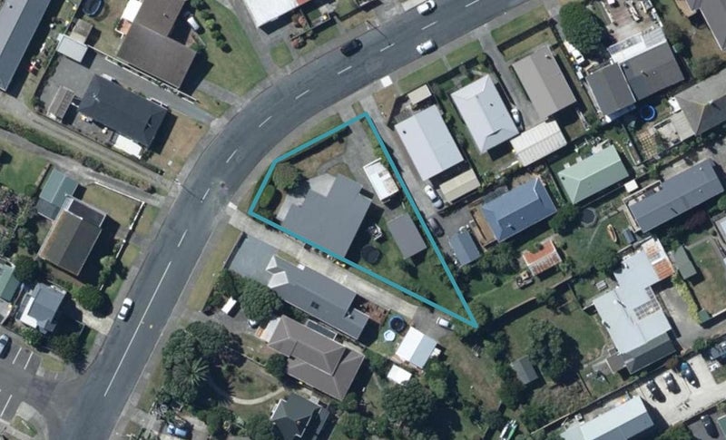 5 Tireti Road, Titahi Bay, Porirua - Carousel 1