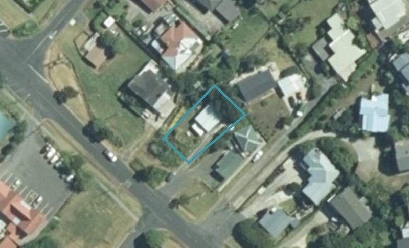 16A Stewart Street, Raglan - Carousel 1
