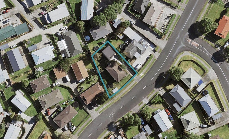46 Maplesden Drive, Clendon Park, Auckland - Carousel 1