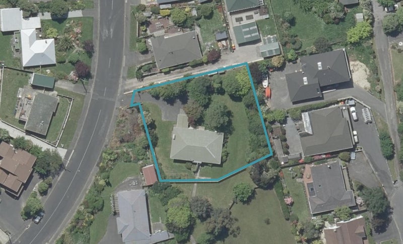64 Martin Road, Fairfield, Dunedin - Carousel 1