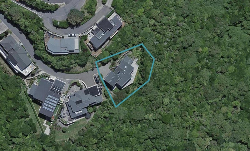 133 Nicholson Road, Khandallah, Wellington - Carousel 1