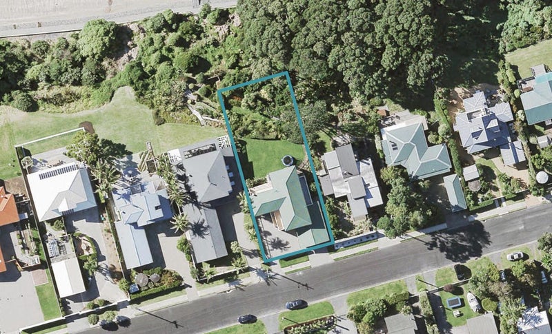 42 First View Avenue, Beachlands, Auckland - Carousel 1
