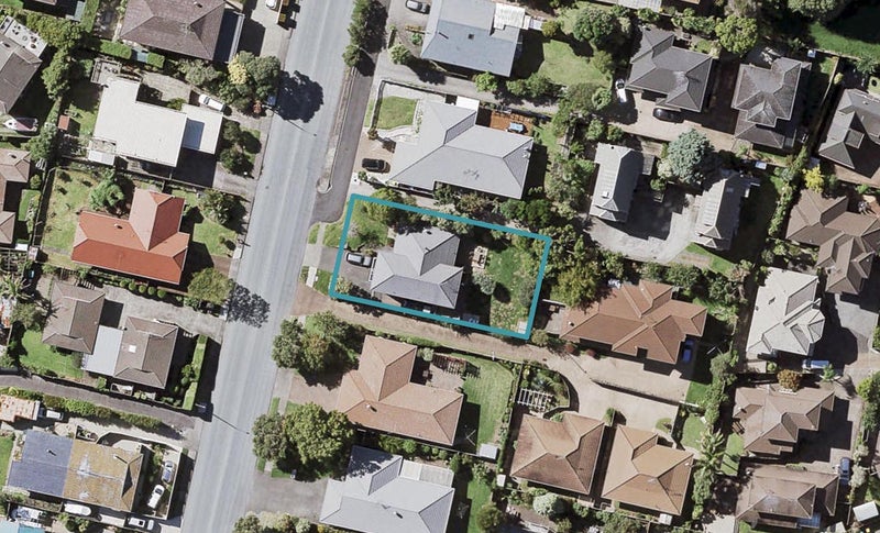 44 Pigeon Mountain Road, Half Moon Bay, Auckland - Carousel 1