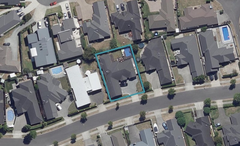 35 Rhys Avenue, Huntington, Hamilton - Carousel 1