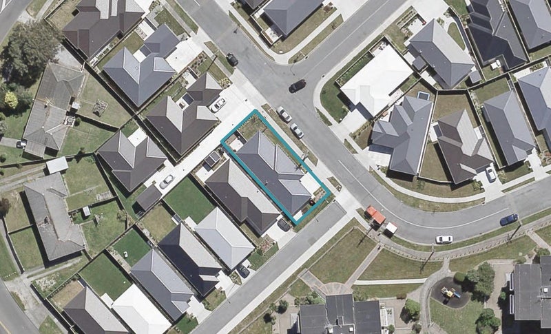 2 Reubens Farm Lane, Taita, Lower Hutt - Carousel 1