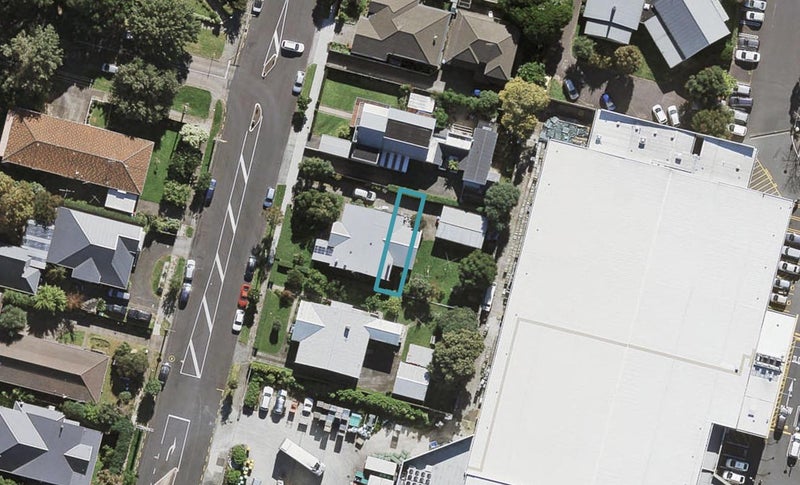 5/13 Crown Street, Royal Oak, Auckland - Carousel 1