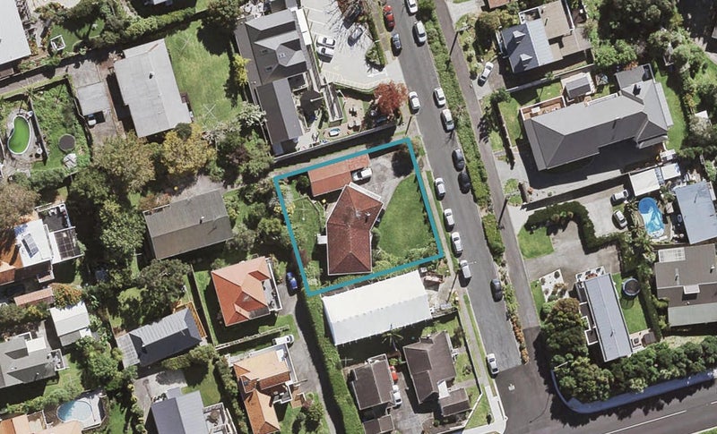 4 Bank Street, Hillcrest, Auckland - Carousel 1