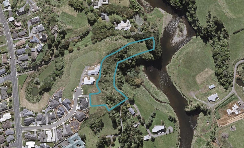 22 Manurau Crescent, Merrilands, New Plymouth - Carousel 1