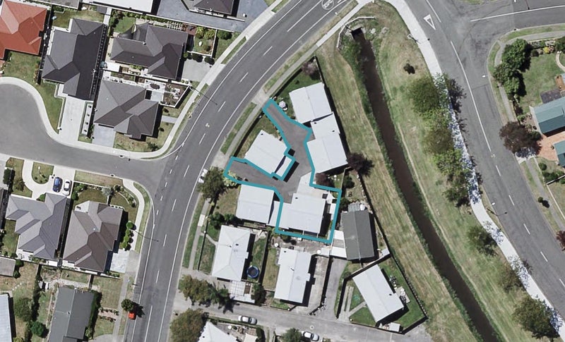 4/207 Avondale Road, Greenmeadows, Napier - Carousel 1