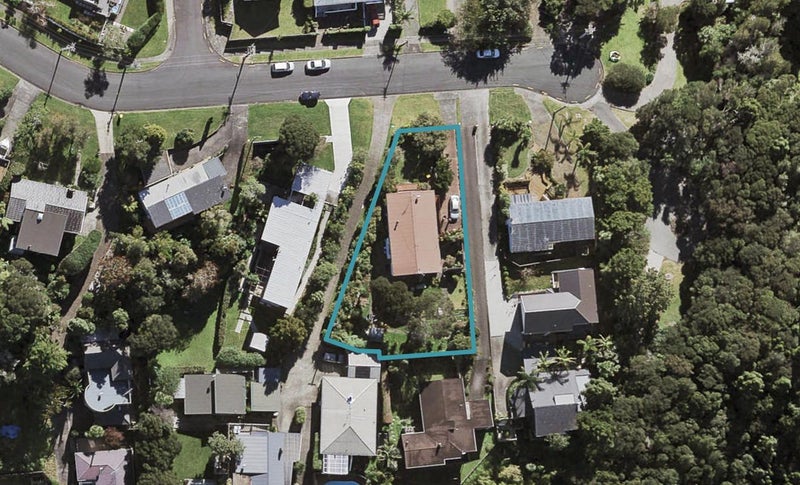 51 Tui Glen Road, Birkenhead, Auckland - Carousel 1