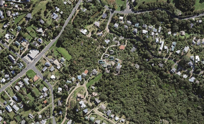 4/8 Victoria Road North, Waiheke Island, Auckland - Carousel 1