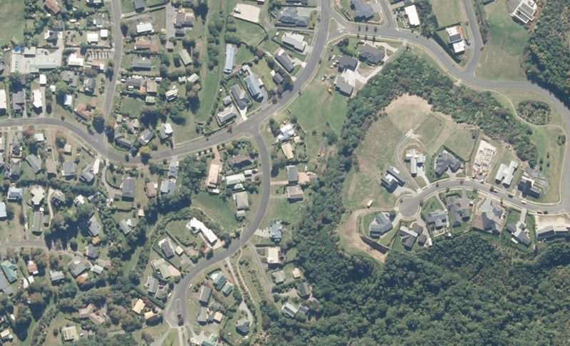 8 Boojum Dell, Kinloch, Taupō - Carousel 1