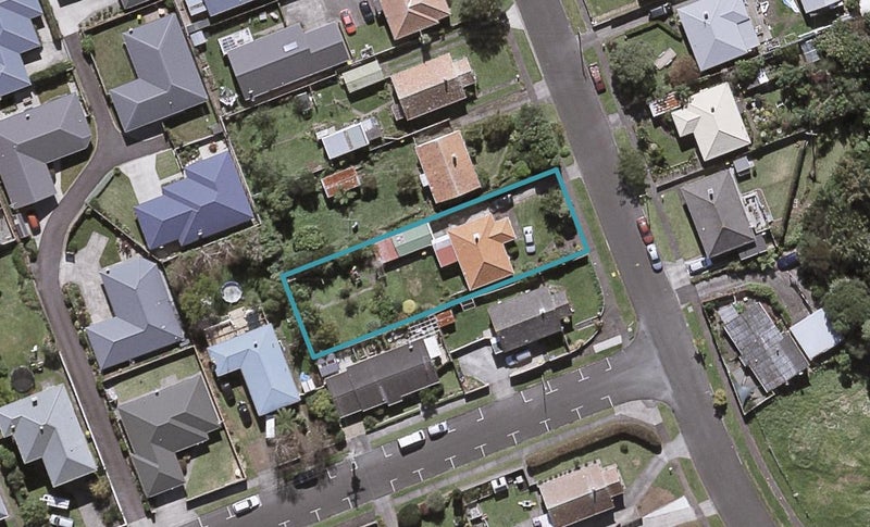 32 Wrantage Street, Westown, New Plymouth - Carousel 1