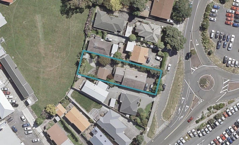 49 Oxford Terrace, Hutt Central, Lower Hutt - Carousel 1