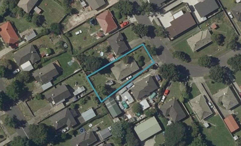 47 Exeter Crescent, Takaro, Palmerston North - Carousel 1
