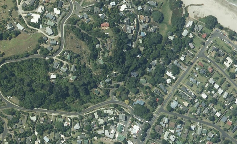 9 Tutaritari Road, Hahei, Whitianga - Carousel 1