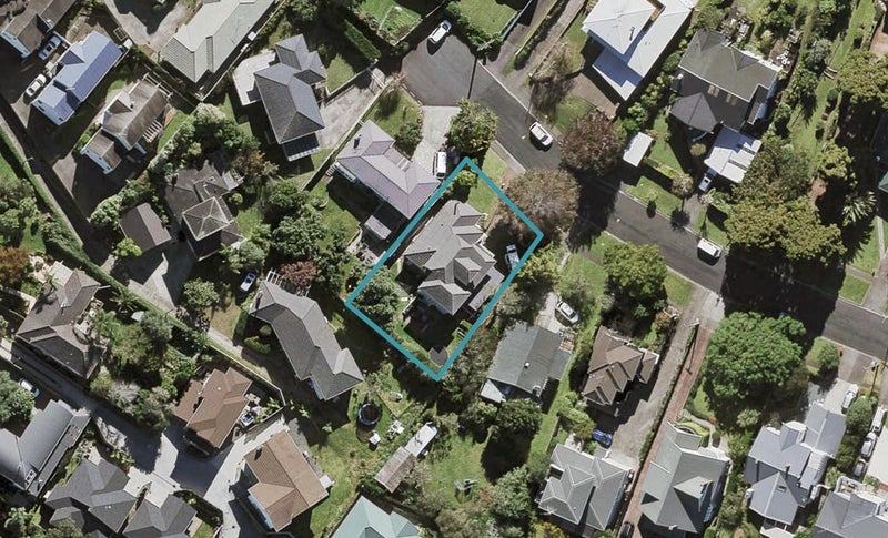 20 Marie Avenue, Hillsborough, Auckland - Carousel 1
