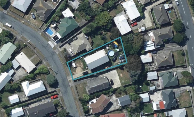 20 Paenui Street, Titahi Bay, Porirua - Carousel 1