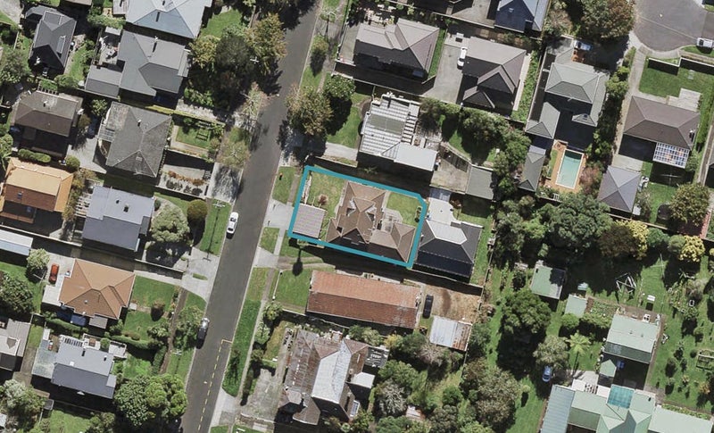 16B Peet Avenue, Royal Oak, Auckland - Carousel 1