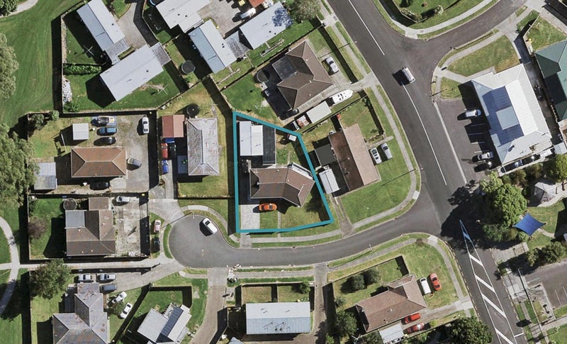 3 Ixia Place, Wiri, Auckland - Carousel 1