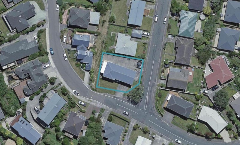6 Pelorous Street, Paparangi, Wellington - Carousel 1